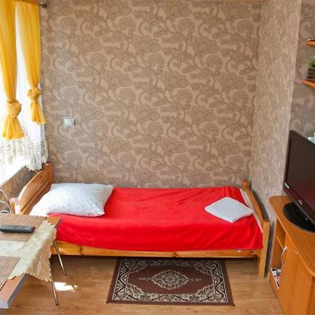 Pokoje Goscinne Amader Zambrow Esterno foto